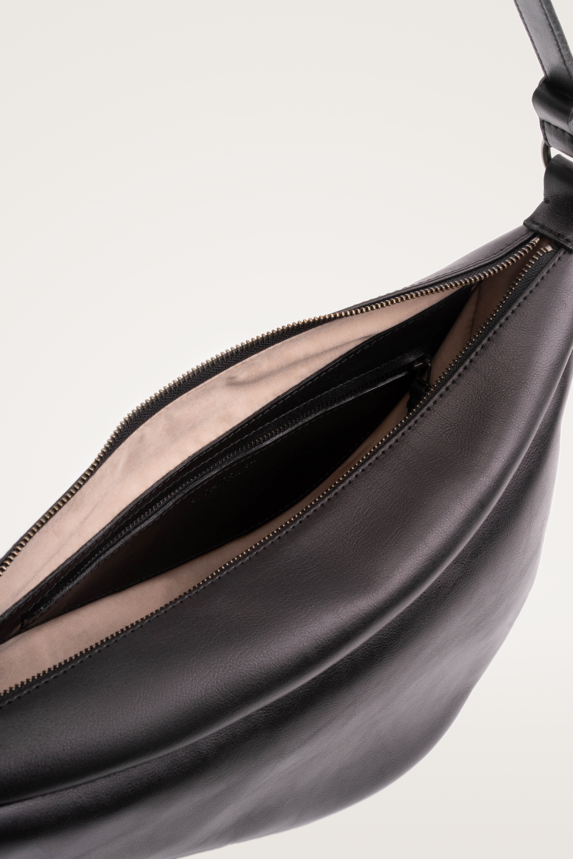 Кросс-боди Yuki M 8