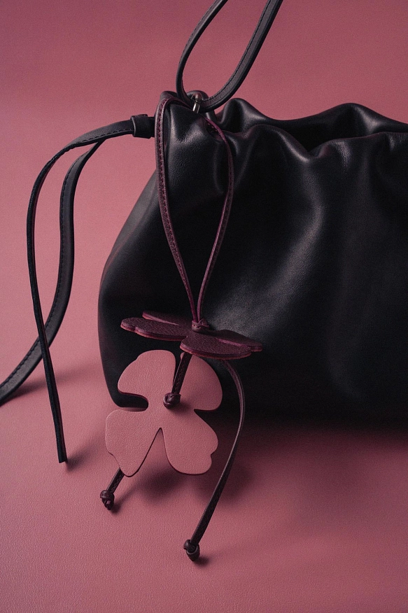 Брелок Флора