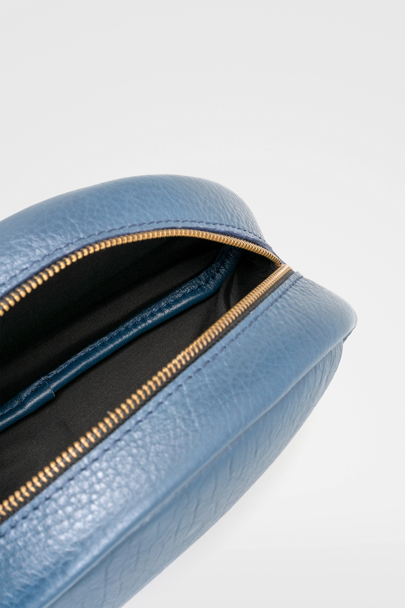 Несессер Юве M 2