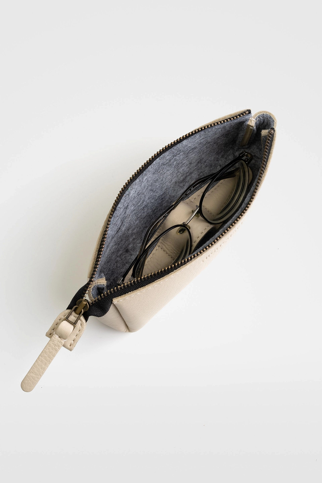 Футляр для очков Corvus (Корвус) 2